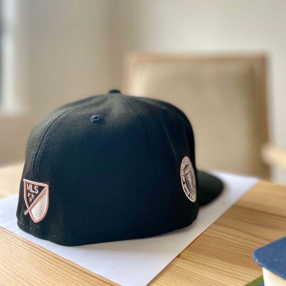 Inter Miami Black/Pink 59FIFTY Fitted Cap - Picture 3 of 6